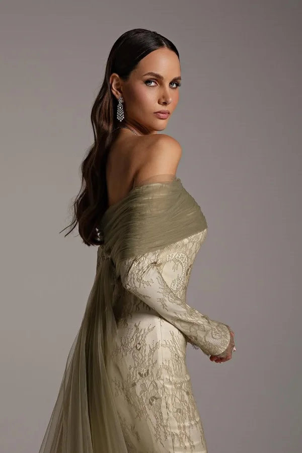 Green Tulle Strapless White Lining Long Sleeves Sheath Prom Dress