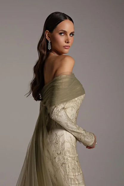 Green Tulle Strapless White Lining Long Sleeves Sheath Prom Dress