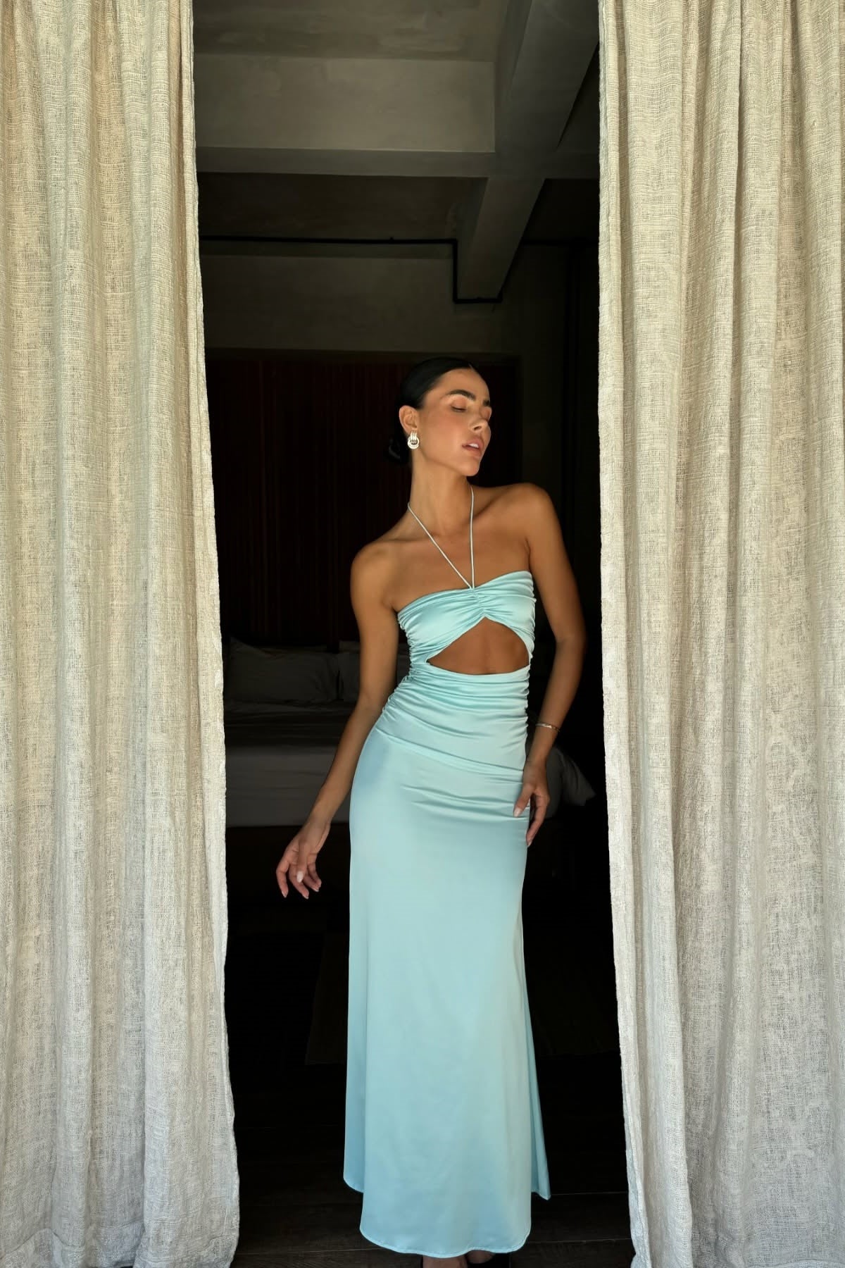 Hot Sheath Halter Neck Teal Long Party Dress with Keyhole