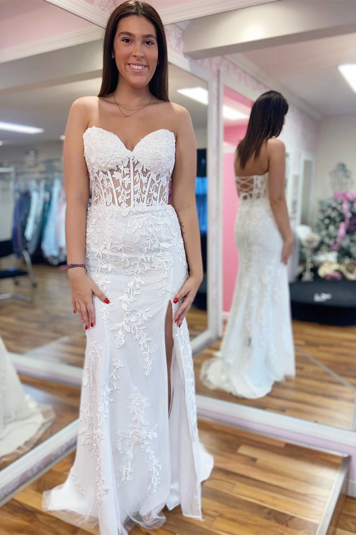 Classic Lace Appliques Strapless Mermaid Prom Dress with Slit