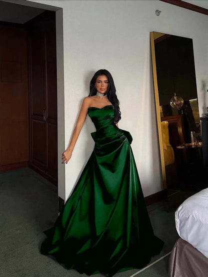 Black Satin Sweetheart Strapless Sleeveless Long A-Line Prom Dress With Pleated