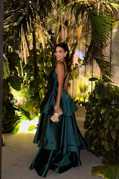 Peacock V-Neck Three-layer Ruffles Elegant Prom Dress