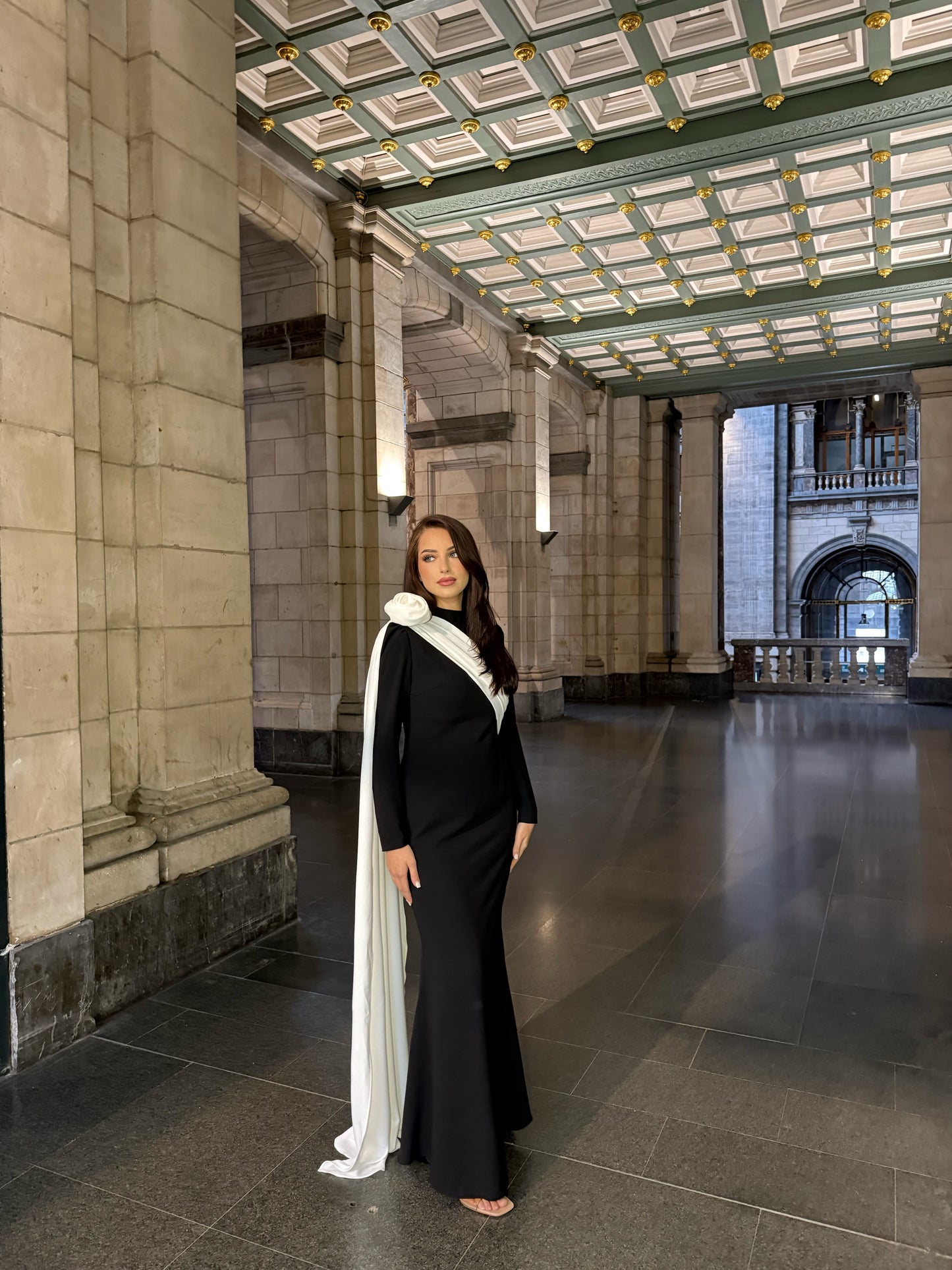 Mermaid Long Sleeves 3D Flower Black-White Evening Formal Gown