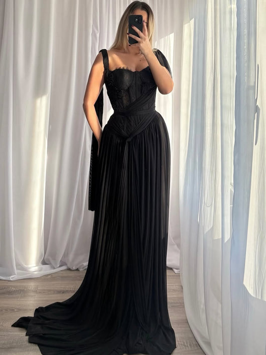 Black Spaghetti Straps Sleeveless Sweetheart Lace Evening Dress