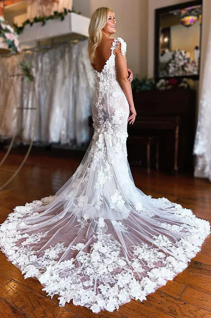 Charming Mermaid Sweetheart White Wedding Dress