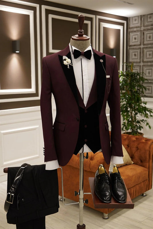 Stylish Burgundy Peaked Lapel Best Evening Suits With 3 Pieces