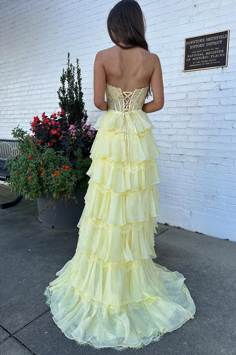 A Line Sweetheart Daffodil Chiffon Tiered Prom Dress with Lace