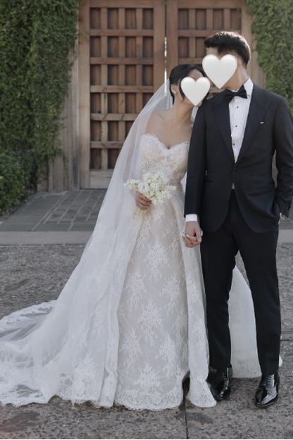 Attractive Long White Strapless Ball Gown Lace Wedding Dress