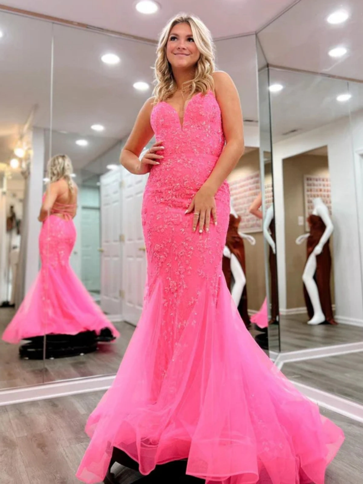 Backless V Neck Mermaid Pink Lace Long Prom Dress