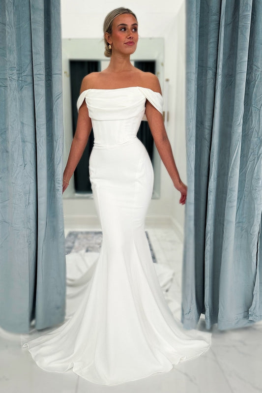 Beautiful Mermaid Strapless Off-The-Shoulder Sleeveless Sweep Train Wedding Dress