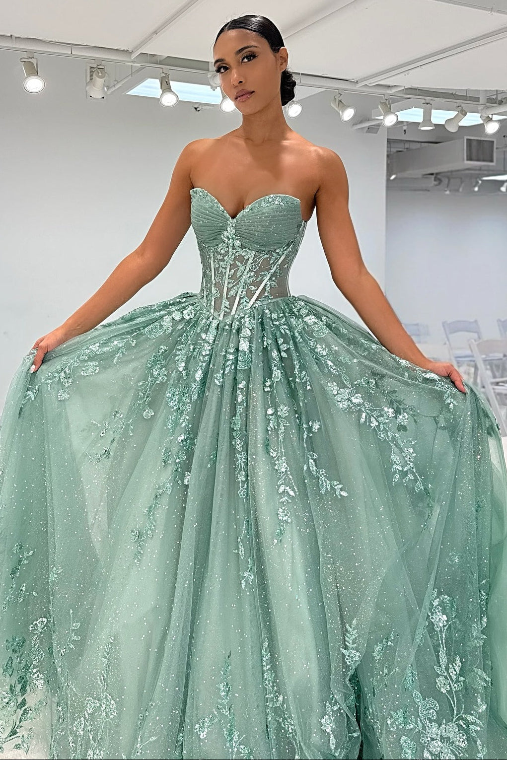 Beautiful A Line Sweetheart Green Corset Prom Dress with Appliques – LOEII