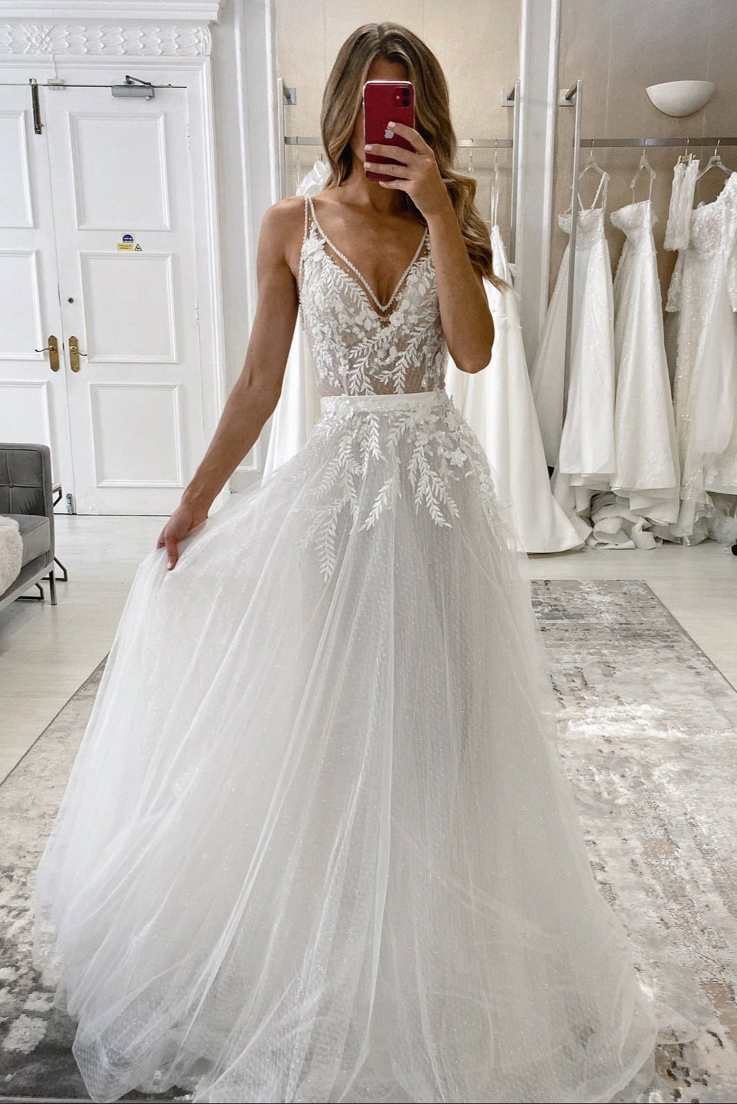 Boho White A-Line V-Neck Spaghetti Straps Lace Sleeveless Long Tulle Wedding Dress