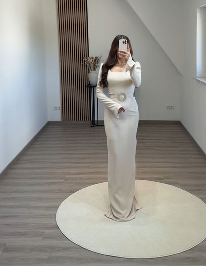 Elegant Long Sleeves V-Neck Ruched Satin Evening Dress