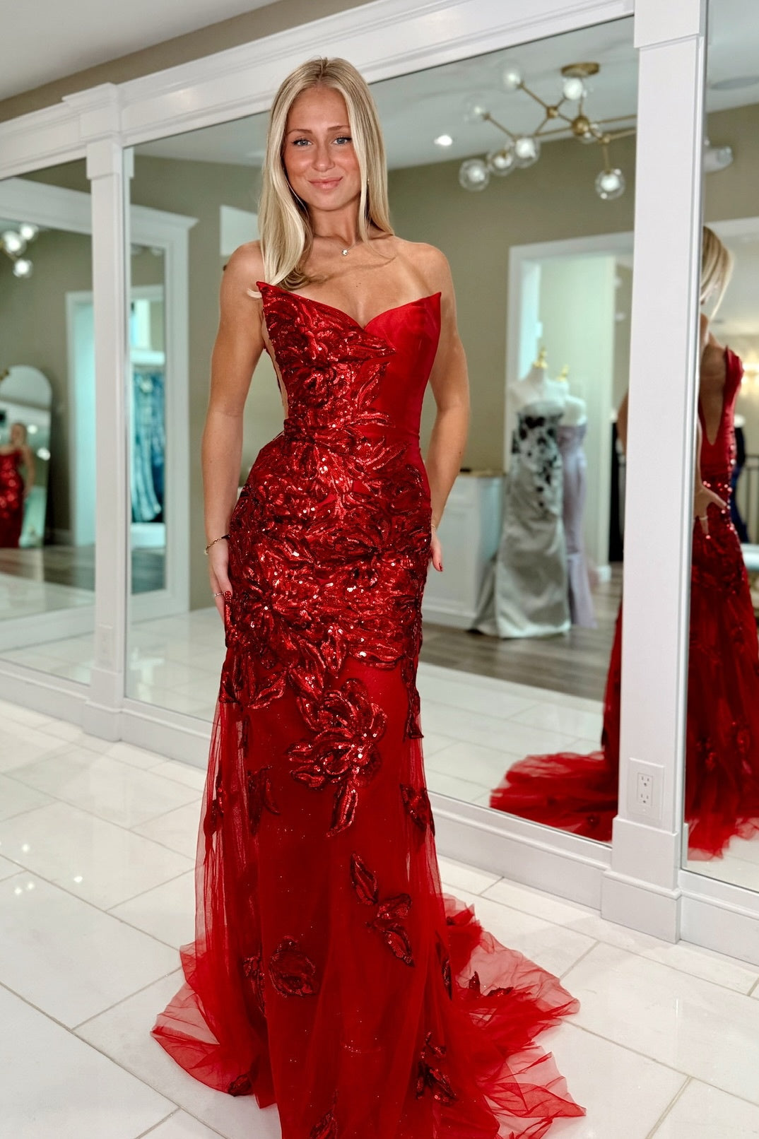 Classic Mermaid Sweetheart Red Long Prom Dress with Appliques
