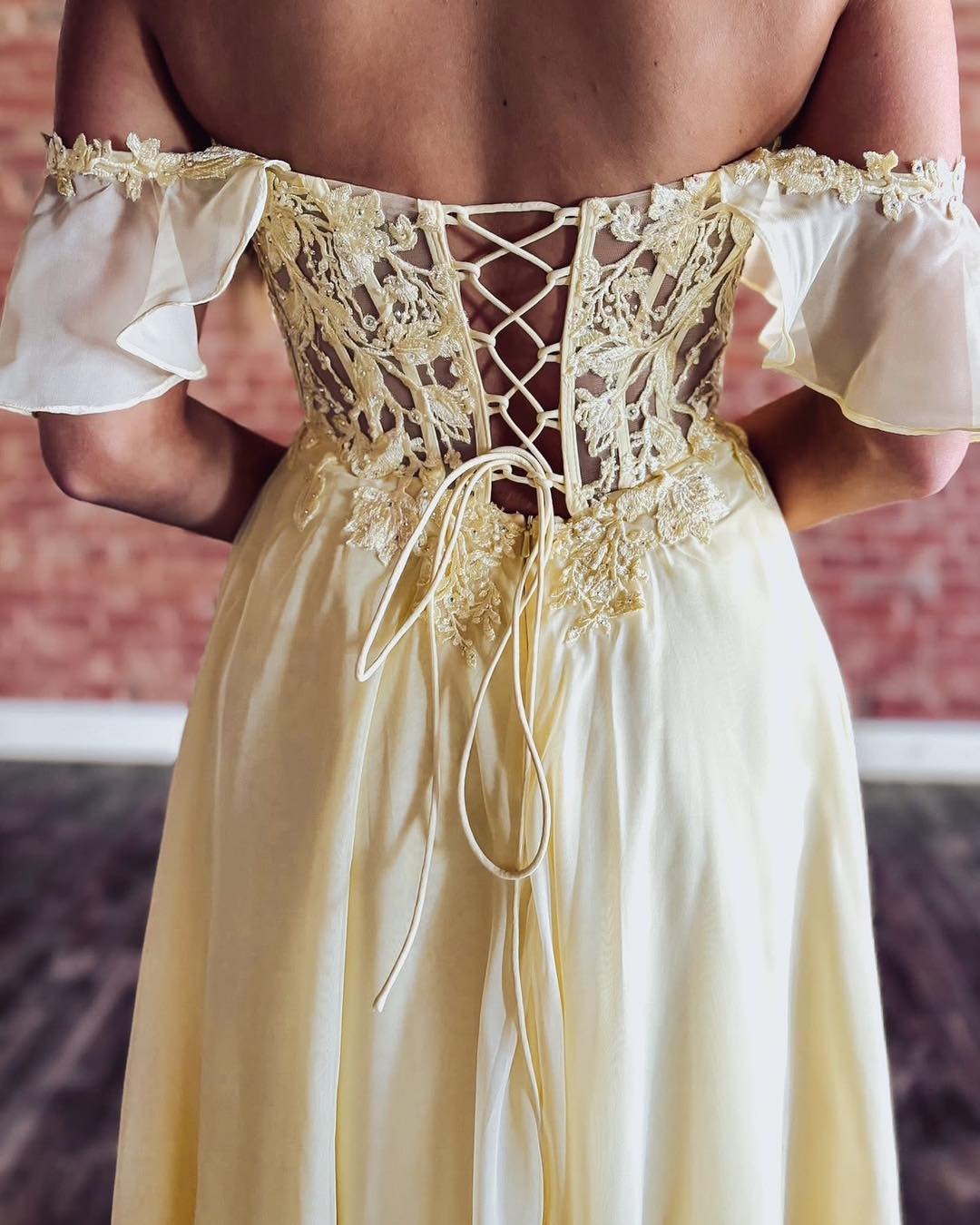 A Line Chiffon Long Prom Dresses Lace Appliqued Party Gowns