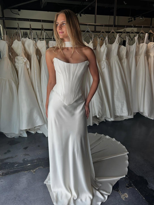 Vintage Long White A-line Satin Strapless Corset Wedding Dress