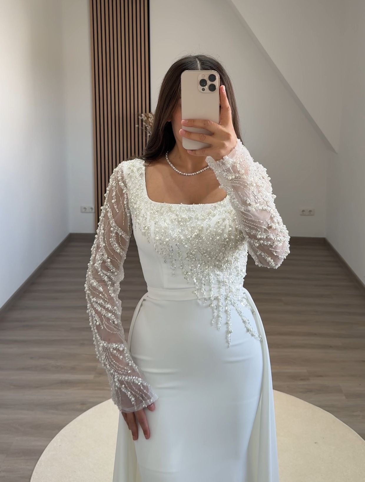 Long Sleeeves Square Appliques Evening Dress