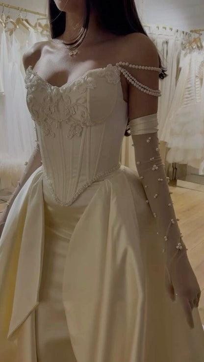 V-Neck Sleeveless Beaded Applique Satin Mermaid Wedding Dress