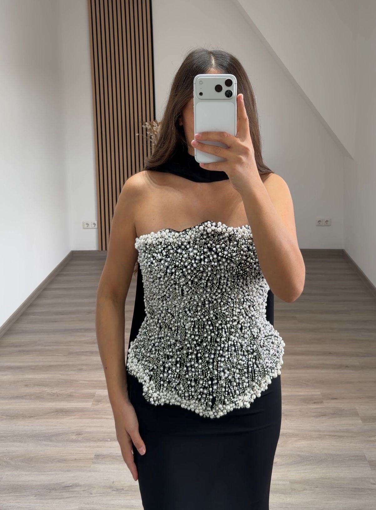 Black Long Sleeves V-Neck Lace Evening Dress