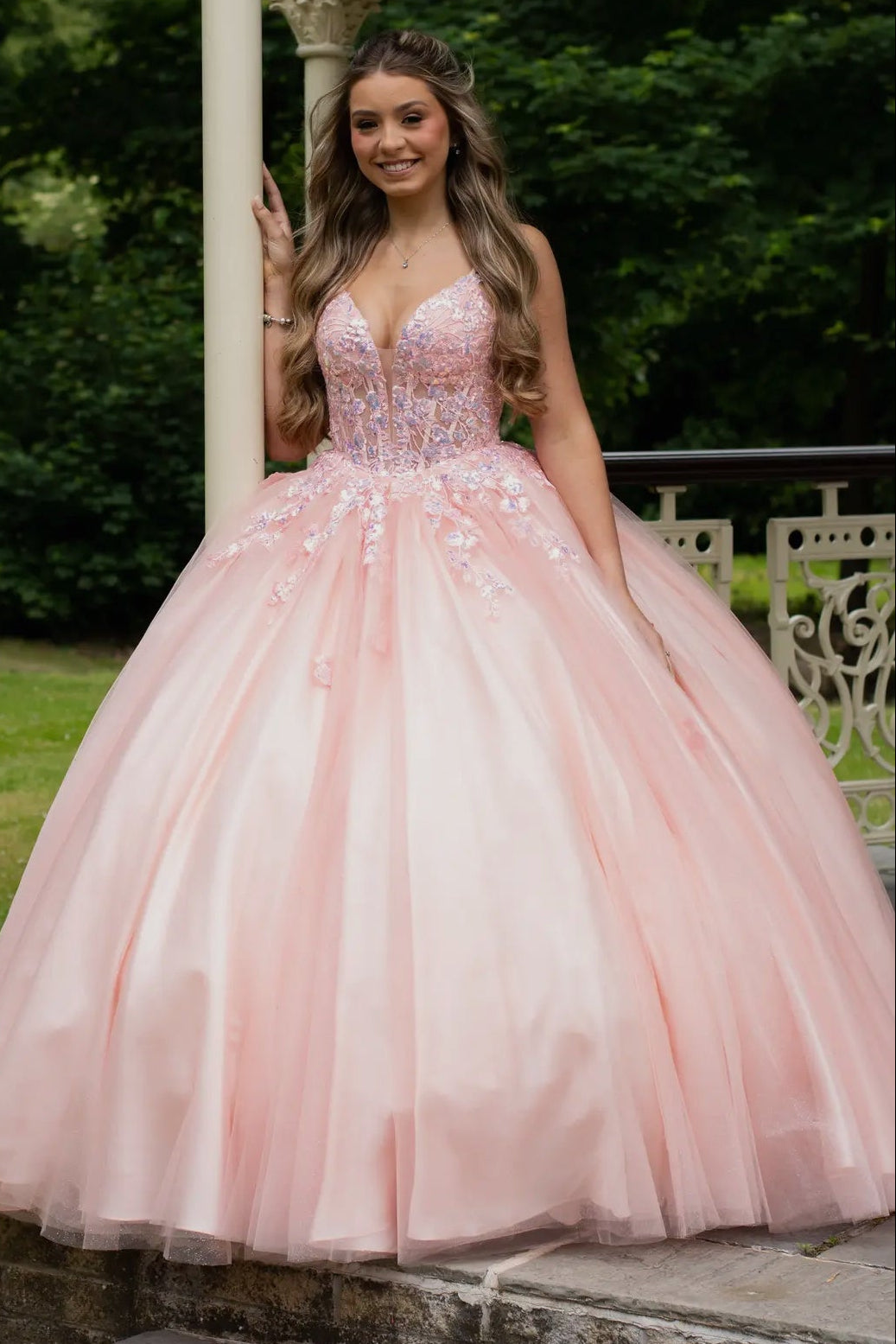 Simple Spaghetti Straps V-Neck Lace Prom Dress