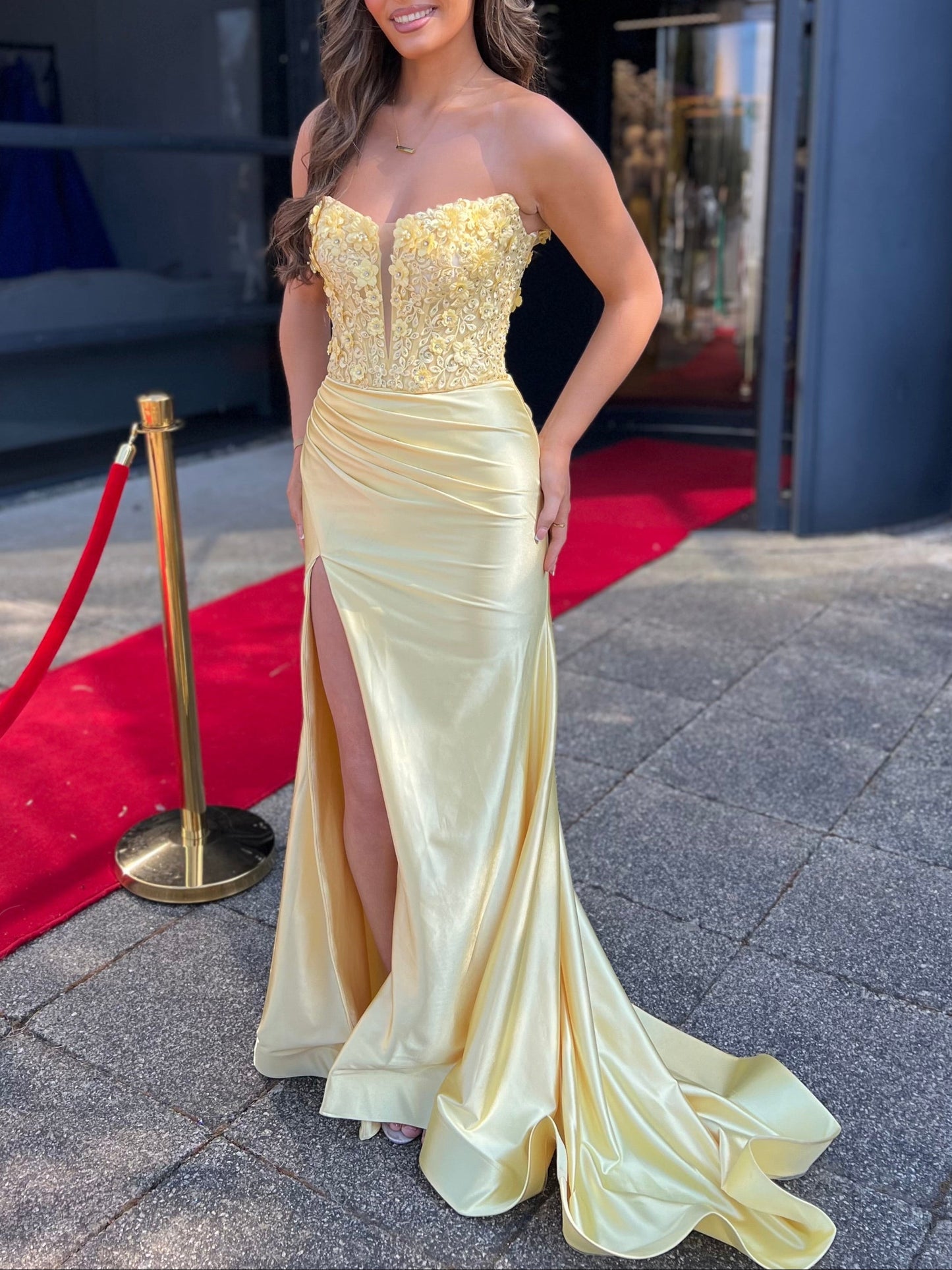 Yellow V Neck Strapless Side Slit Appliques Sheath Prom Dress