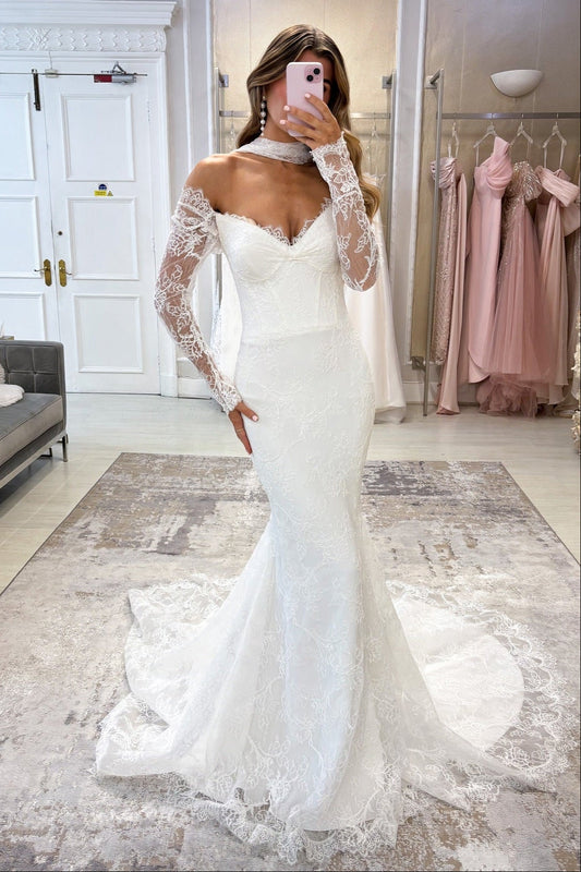 Fabulous White Mermaid V-Neck Strapless Lace Wedding Dress