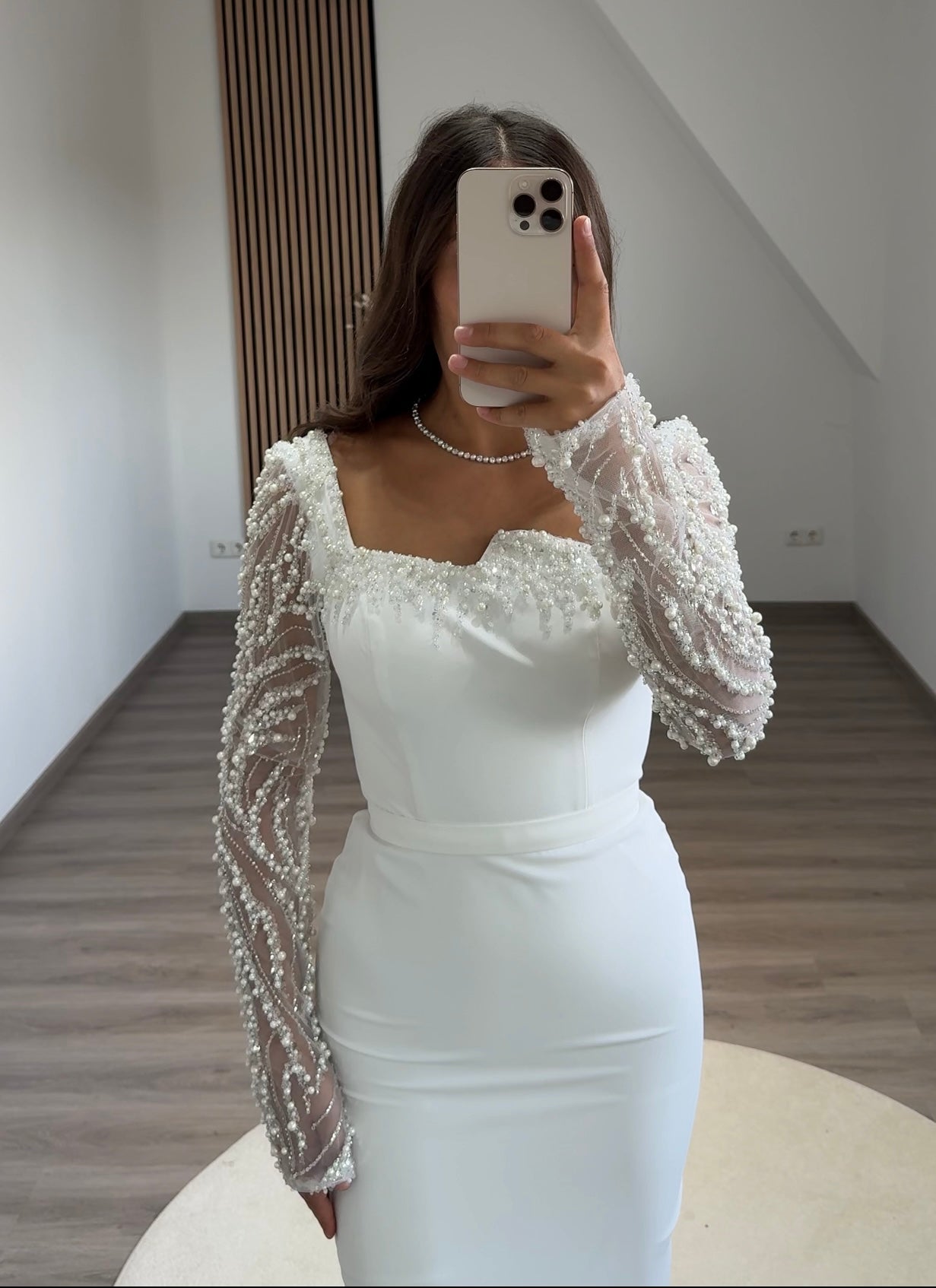 Long Sleeves V-Neck Floral Appliques Ruched Evening Dress