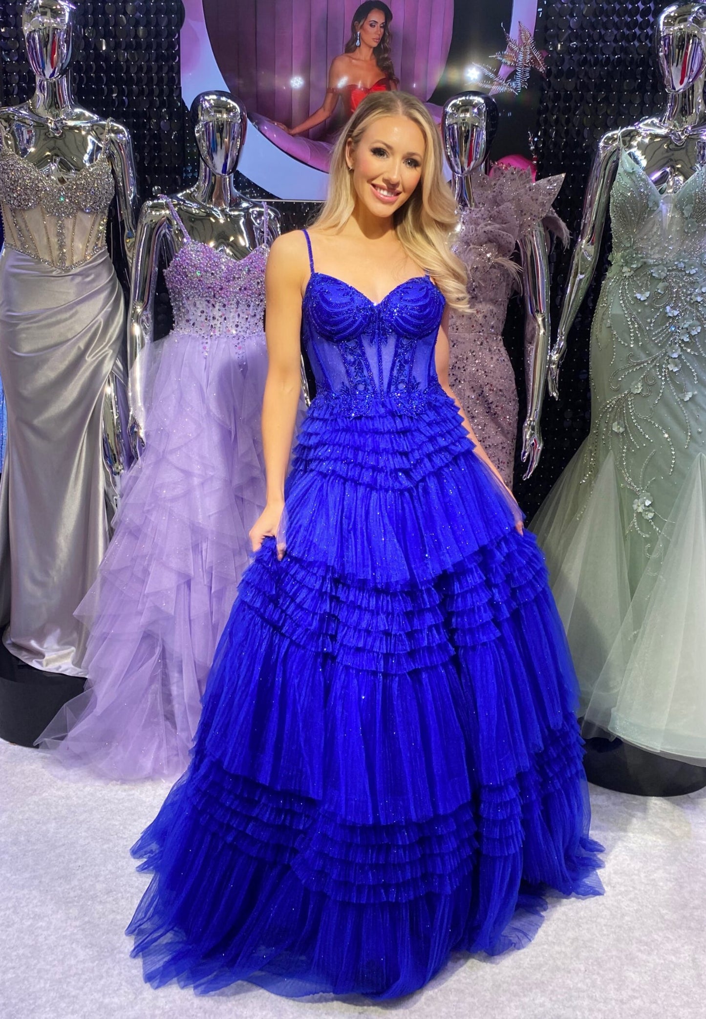 Spaghetti Straps V-Neck Corset Tulle Prom Dress