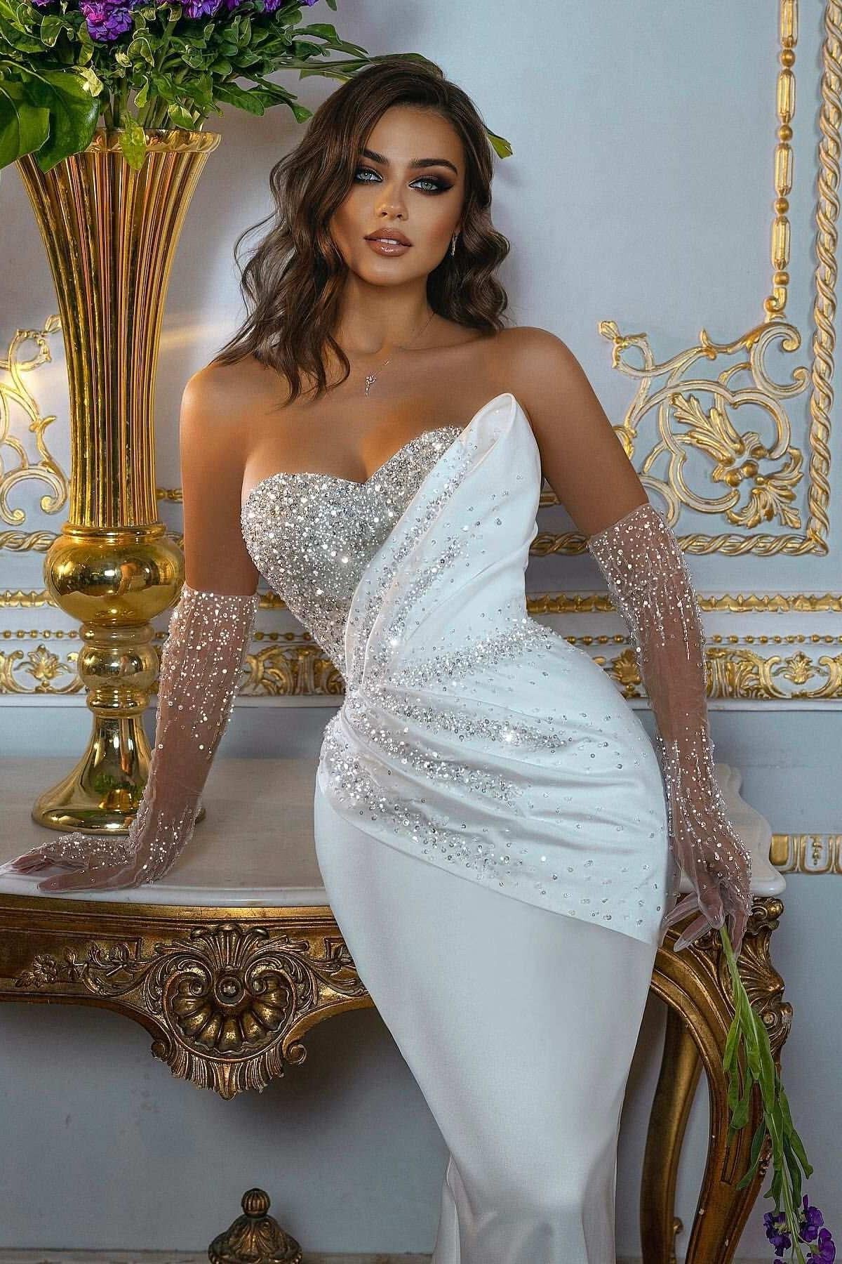 Gorgeous Sweetheart Beaded Mermaid Wedding Dress with Panel Train