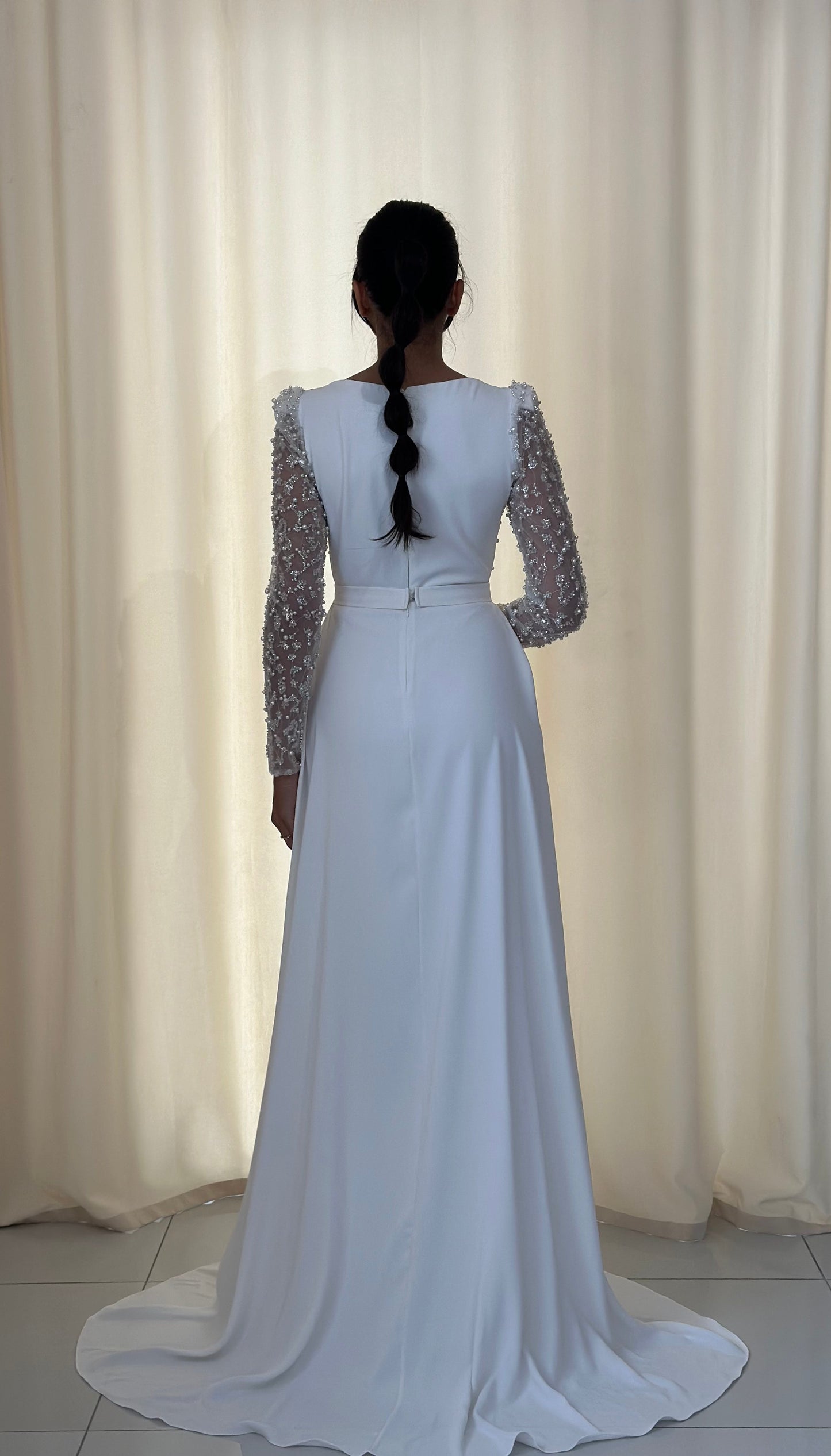 Sheath V Neck Long Sleeves Beaded Long Sleeves Formal Gown