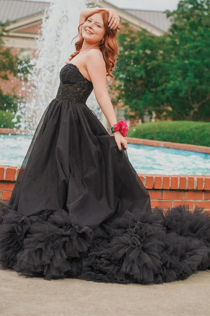 Red Tulle Appliques Sweetheart Ruffle Long Prom Dress