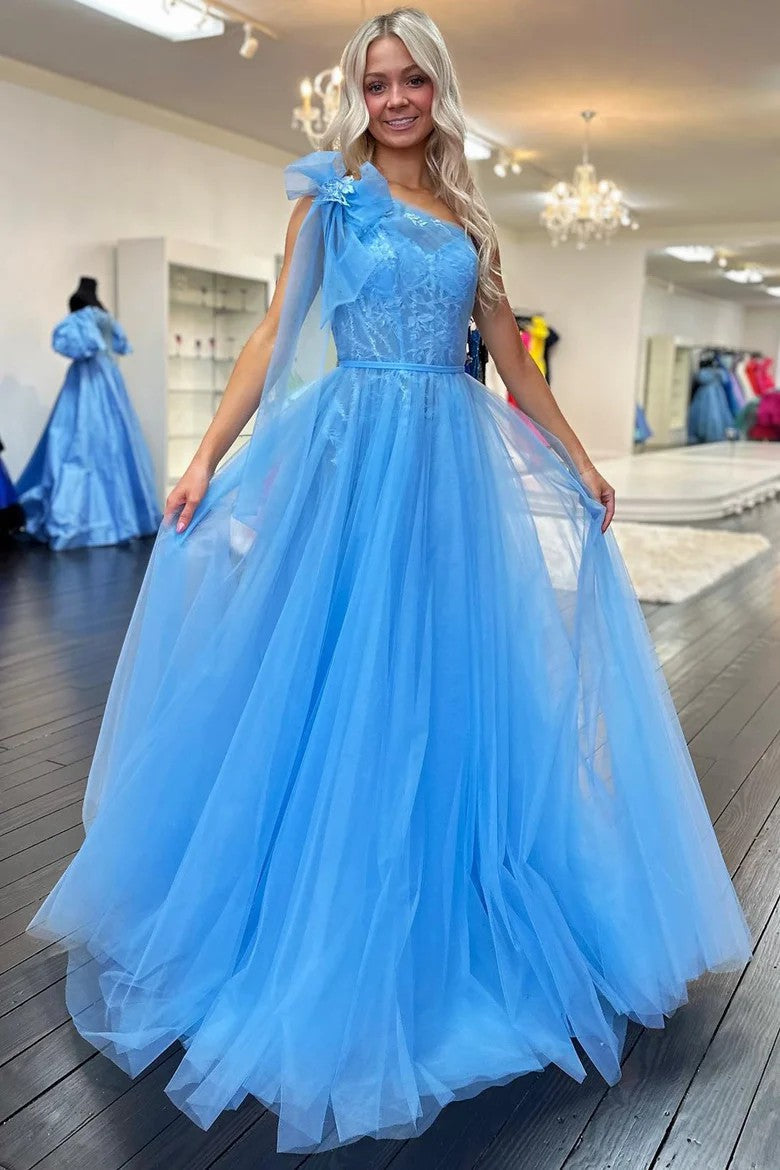 Elegant Sky Blue One-Shoulder Lace and Tulle Ball Gown with Bow