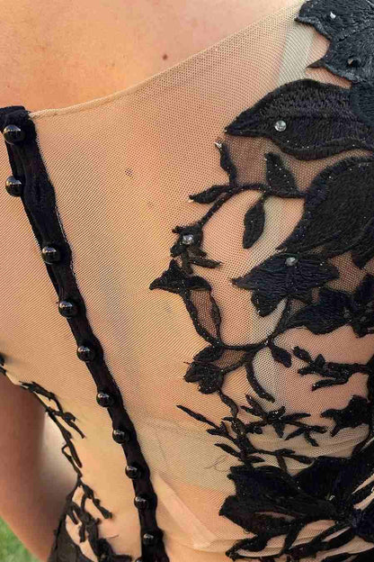 Classy Black Deep V-Neck Lace Appliques Mermaid Formal Prom Dress