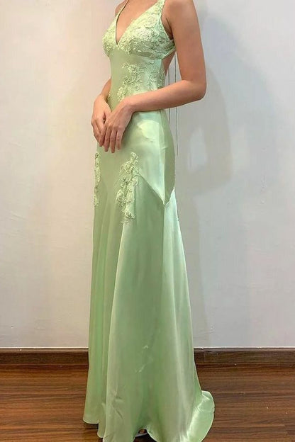 Elegant Green Straps V-Neck Appliques Satin Backless Prom Dress