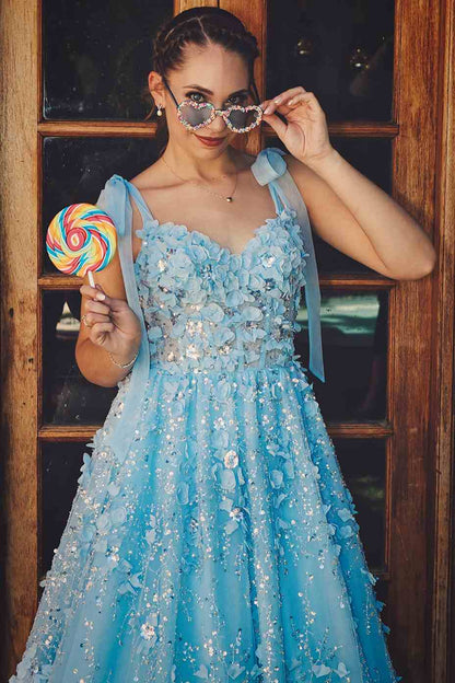 Gorgeous A-Line Empire-Waist Appliques Sleeveless Long Prom Dress