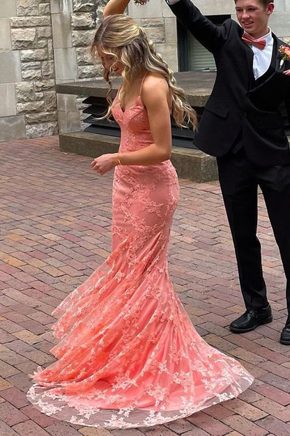 Exquisite V-Neck Sleeveless Lace Appliques Mermaid Long Prom Dress