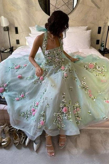 A-Line Halter Empire-waist Appliques Long Formal Prom Dress