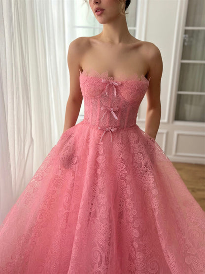 Princess Sweetheart Strapless Floor-Length Prom Dress with Bows