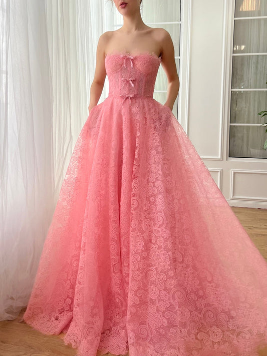 Princess Sweetheart Strapless Floor-Length Prom Dress with Bows