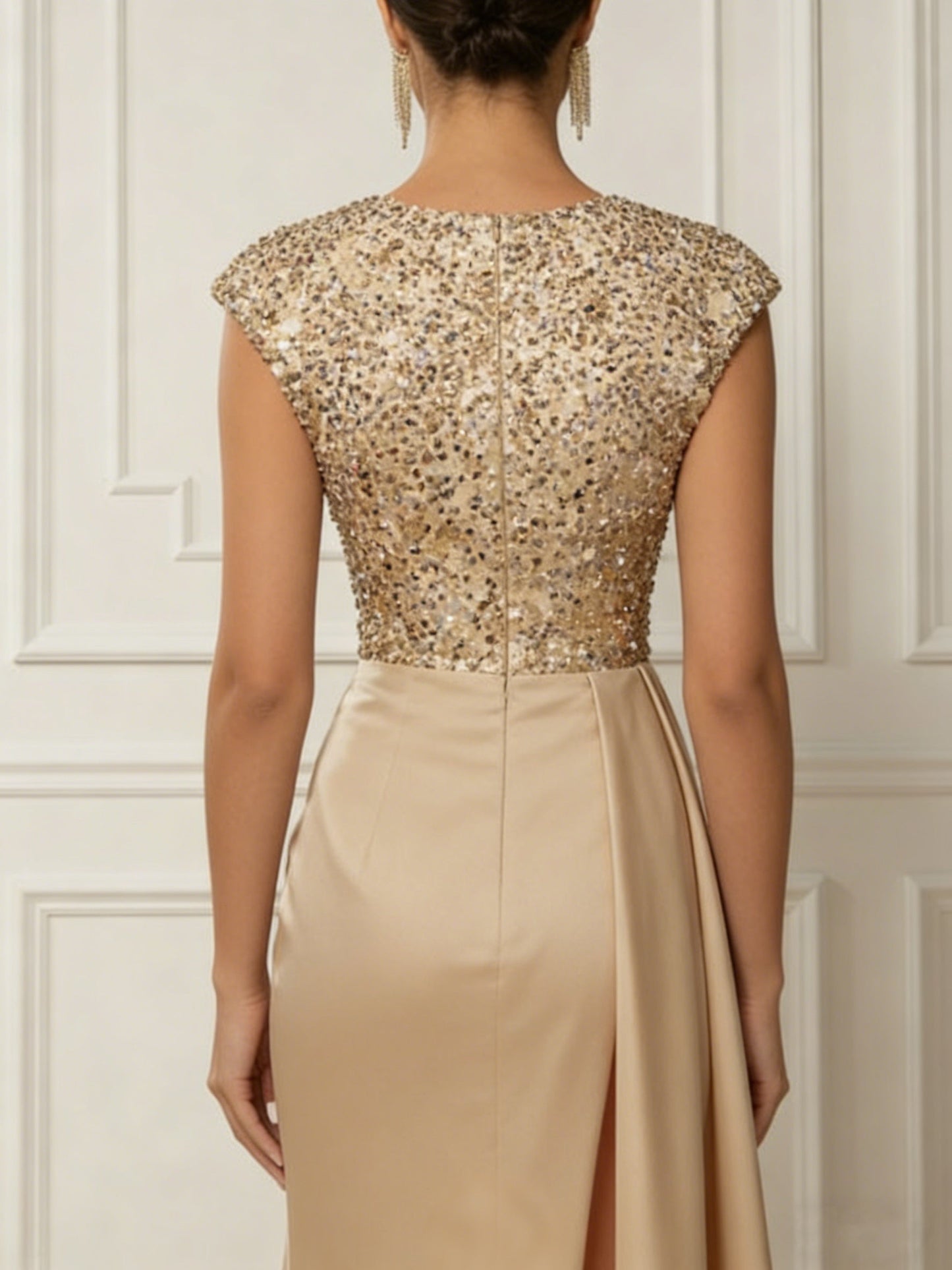 Scoop Satin Evening Dresses with Split Side Sleeveless Sequins Floor-Length Party Dress