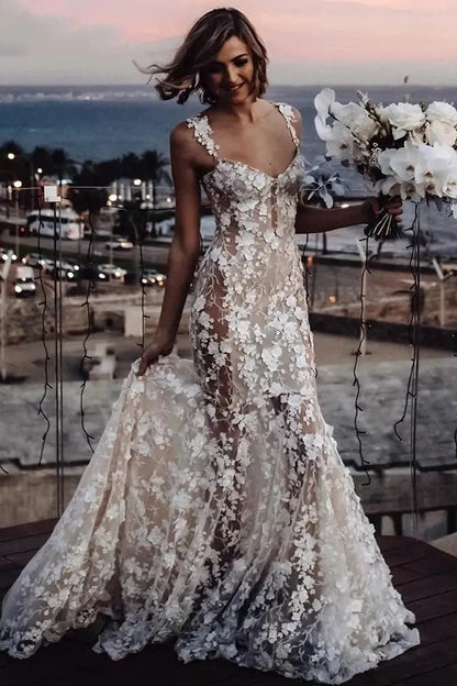 Mermaid Beach Wedding Dress Ivory Lace Appliqued Sweetheart Bridal Gown