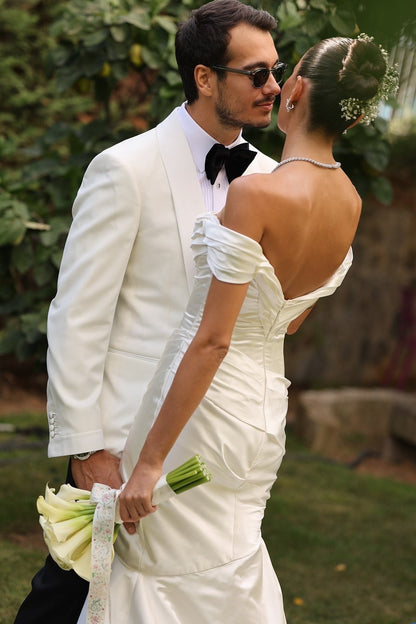 Off The Shoulder Beach Wedding Dress Satin Mermaid Bridal Gown