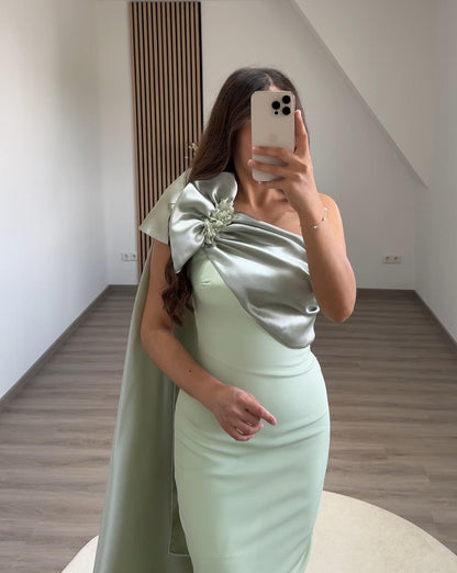 Elegant Sheath Off-Shoulder Ruched Floor-Length Satin Evening Dress