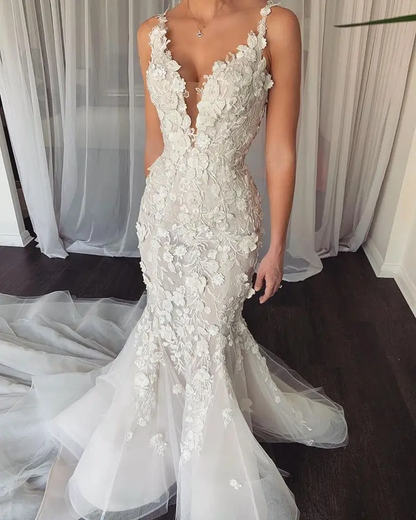 Gorgeous Mermaid Wedding Dresses 3D Floral Appliqued Sweep Train