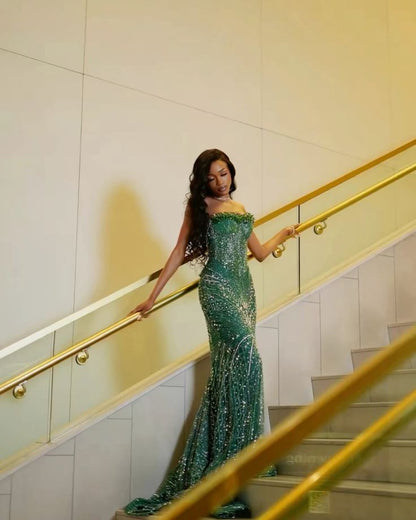 Sweetheart Off-Shoulder Fully Sequined Beaded Prom Dress Sleeveless Sweep Train Party Gowns