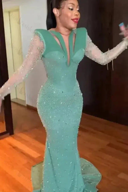 Shinning Applique Long Sleeves Green Prom Dress