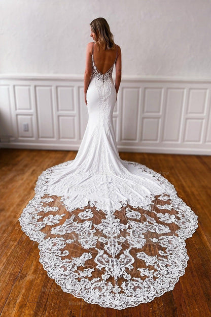 Stunning White Lace Mermaid V-Neck Spaghetti Strap Satin Wedding Dresses