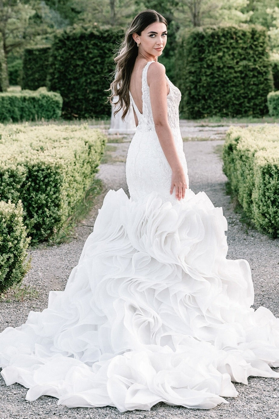 White Mermaid Spaghetti Straps Sleeveless Beaded Lace Wedding Dress