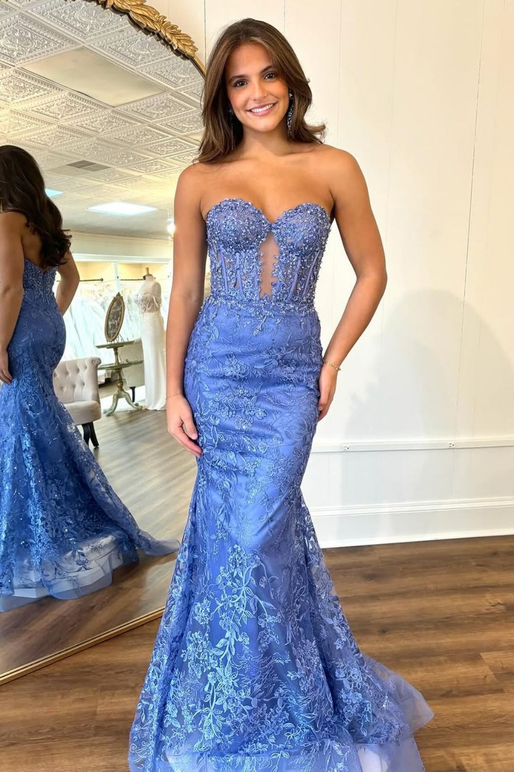 Stunning Dark Blue Mermaid Sweetheart Long Prom Dress with Appliques
