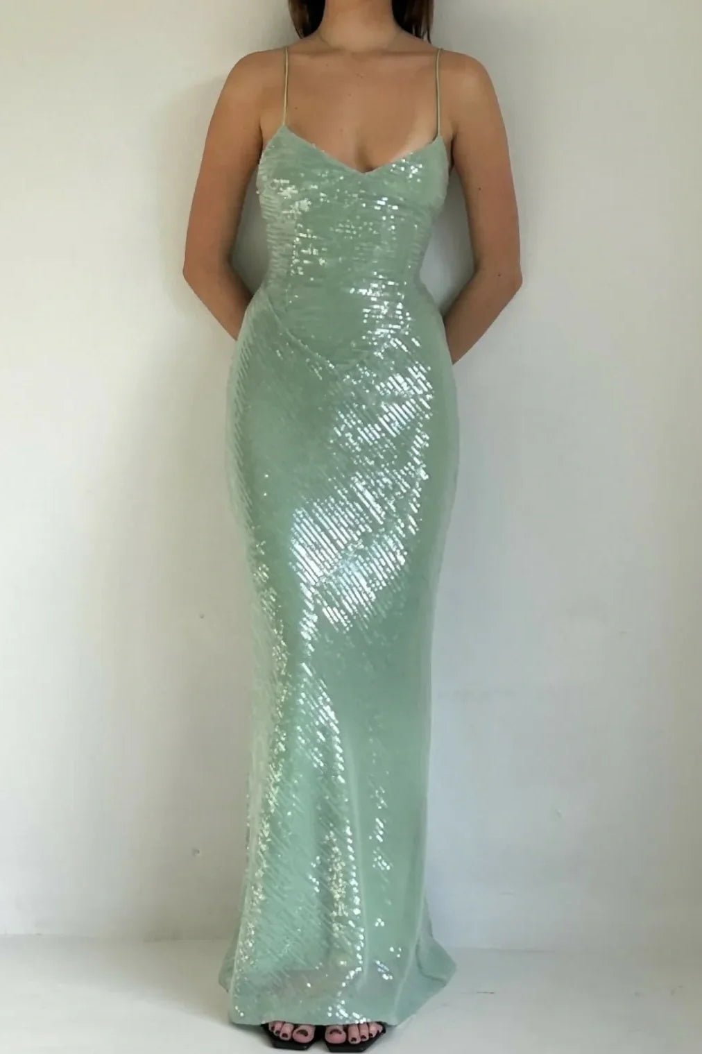 Stylish Sheath Spaghetti Straps Light Green Sequins Long Prom Dress
